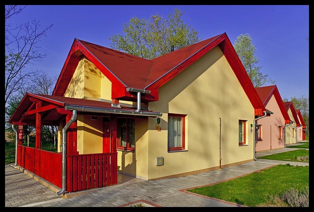 Sarkany Apartman, Sarkany Wellness Es Gyogyfuerdo Nyírbátor Bagian luar foto