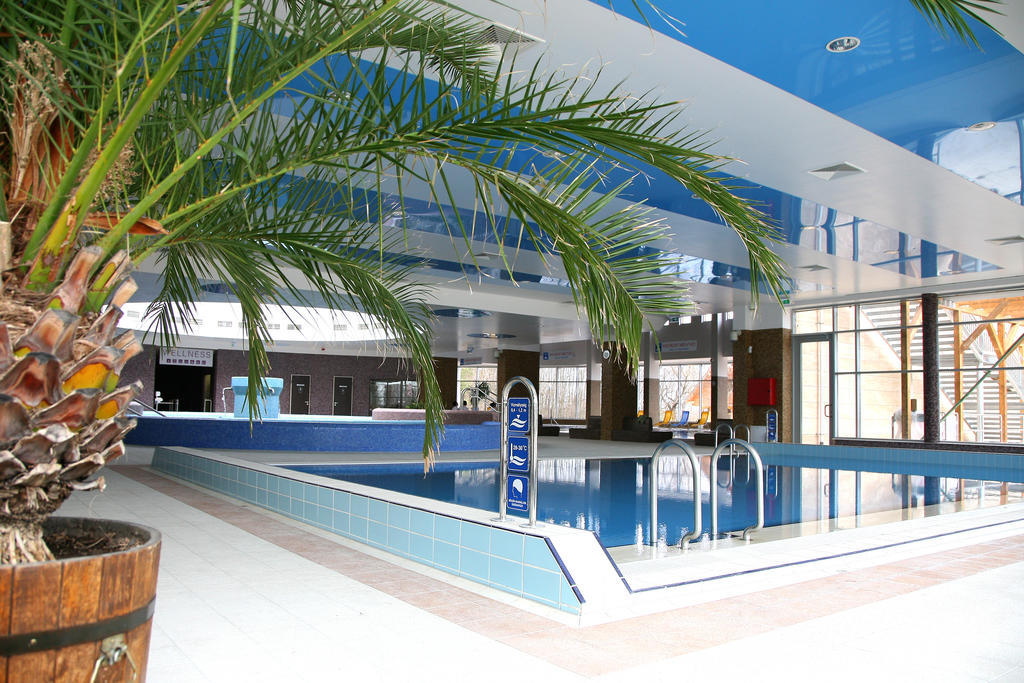 Sarkany Apartman, Sarkany Wellness Es Gyogyfuerdo Nyírbátor Bagian luar foto