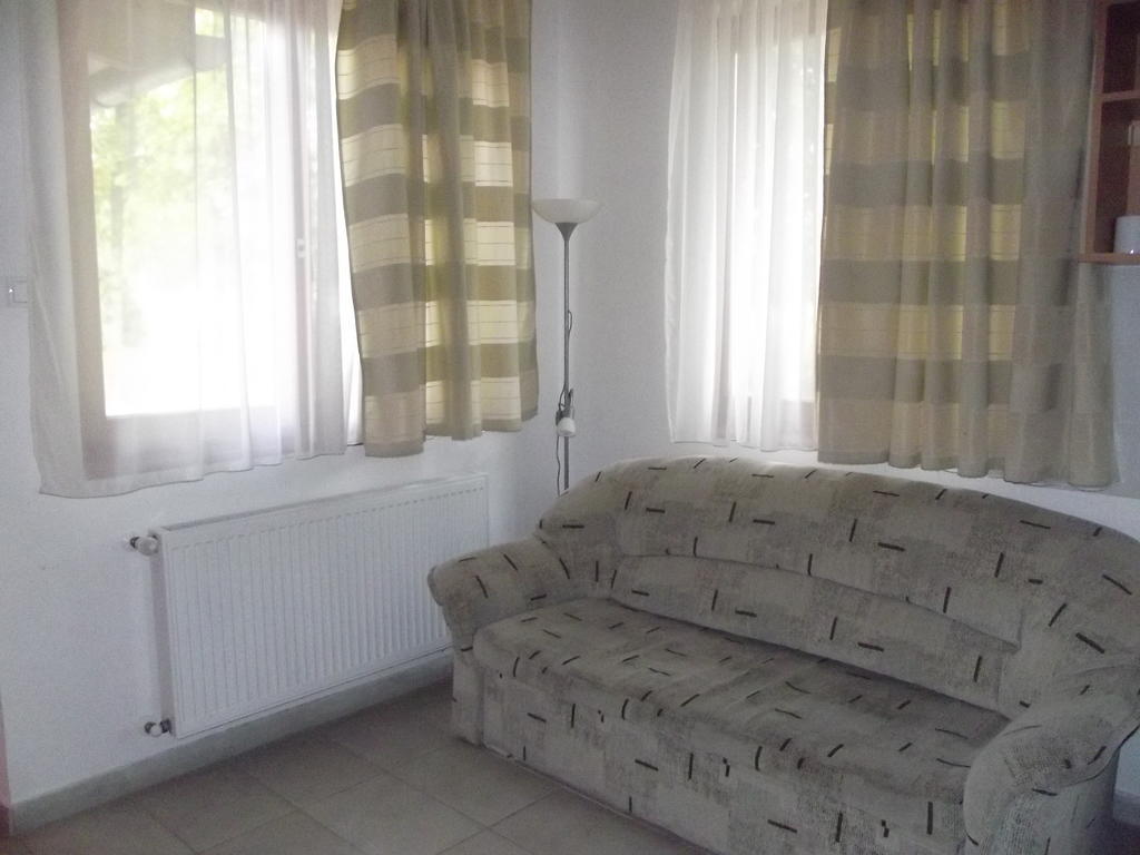 Sarkany Apartman, Sarkany Wellness Es Gyogyfuerdo Apartment Nyírbátor Ruang foto